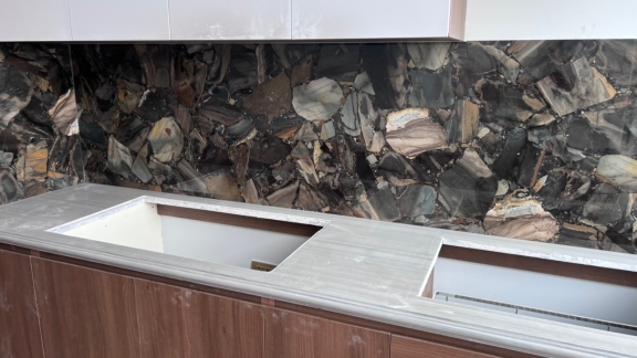 Đá Angle Jasper làm bếp 