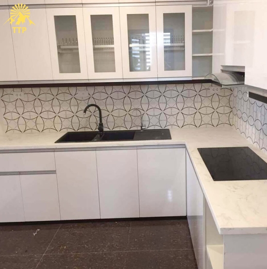 Bếp ốp đá hoa cương 01
