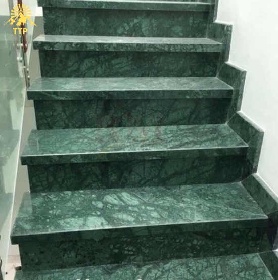 Đá ốp cầu thang 07